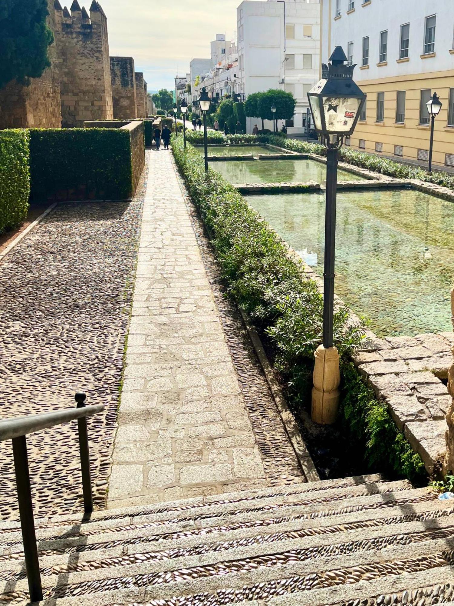 La Casa De La Muralla Kordoba Bagian luar foto