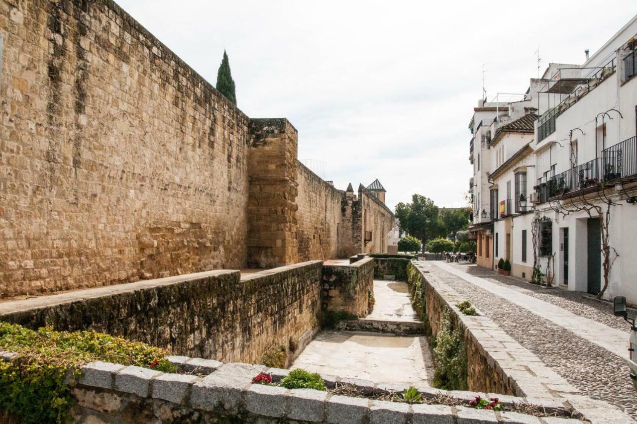 La Casa De La Muralla Kordoba Bagian luar foto